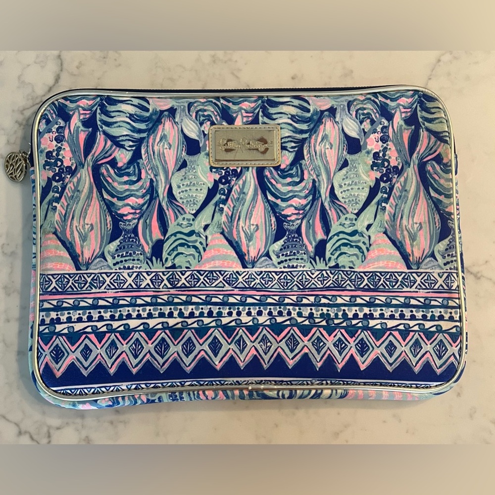 Lilly Pulitzer Tablet Zip Up Case Padded Tech Pouch Blue Ocean Theme